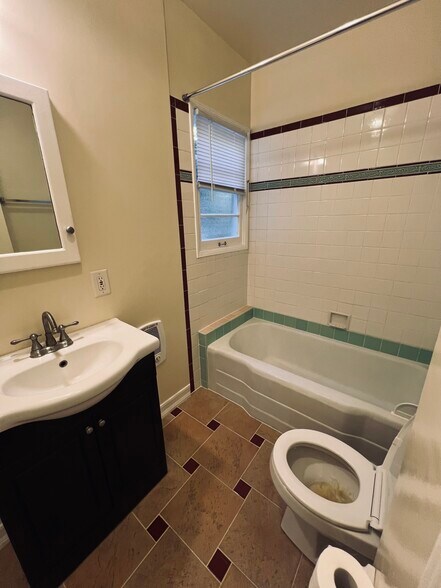 Building Photo - 3120 Colorado Ave