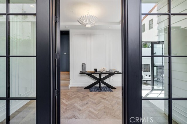 Building Photo - 2428 The Strand