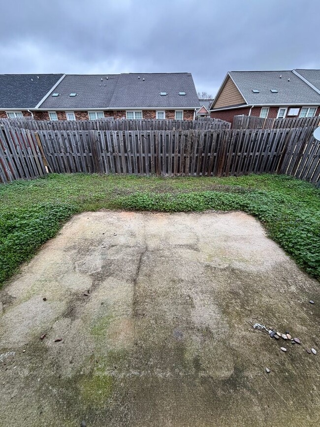 Building Photo - 945 Bryan Cir