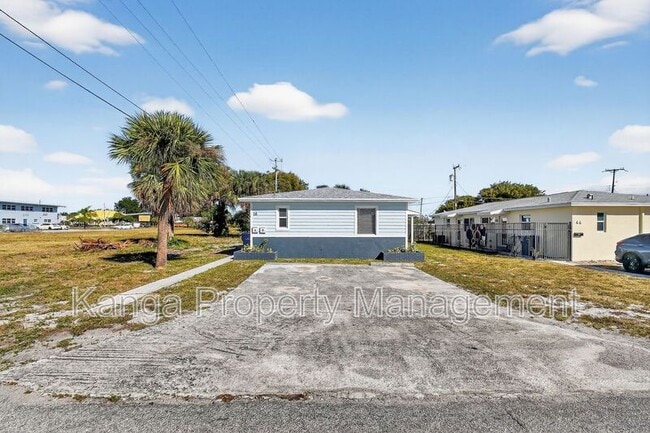 Building Photo - 58 W 27th St