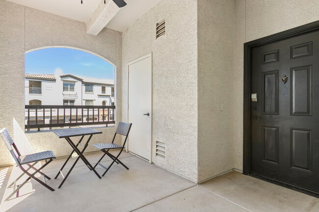 Building Photo - 9450 W Cabela Dr