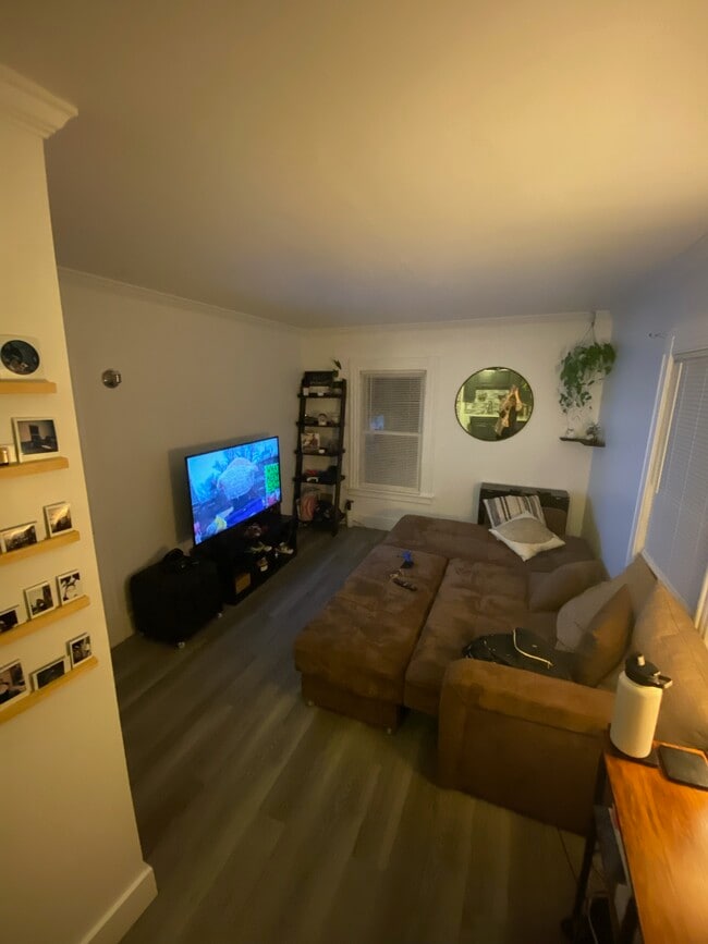 Building Photo - 6 McCabe St