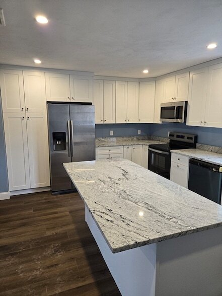 Building Photo - 37 Rose Glen St