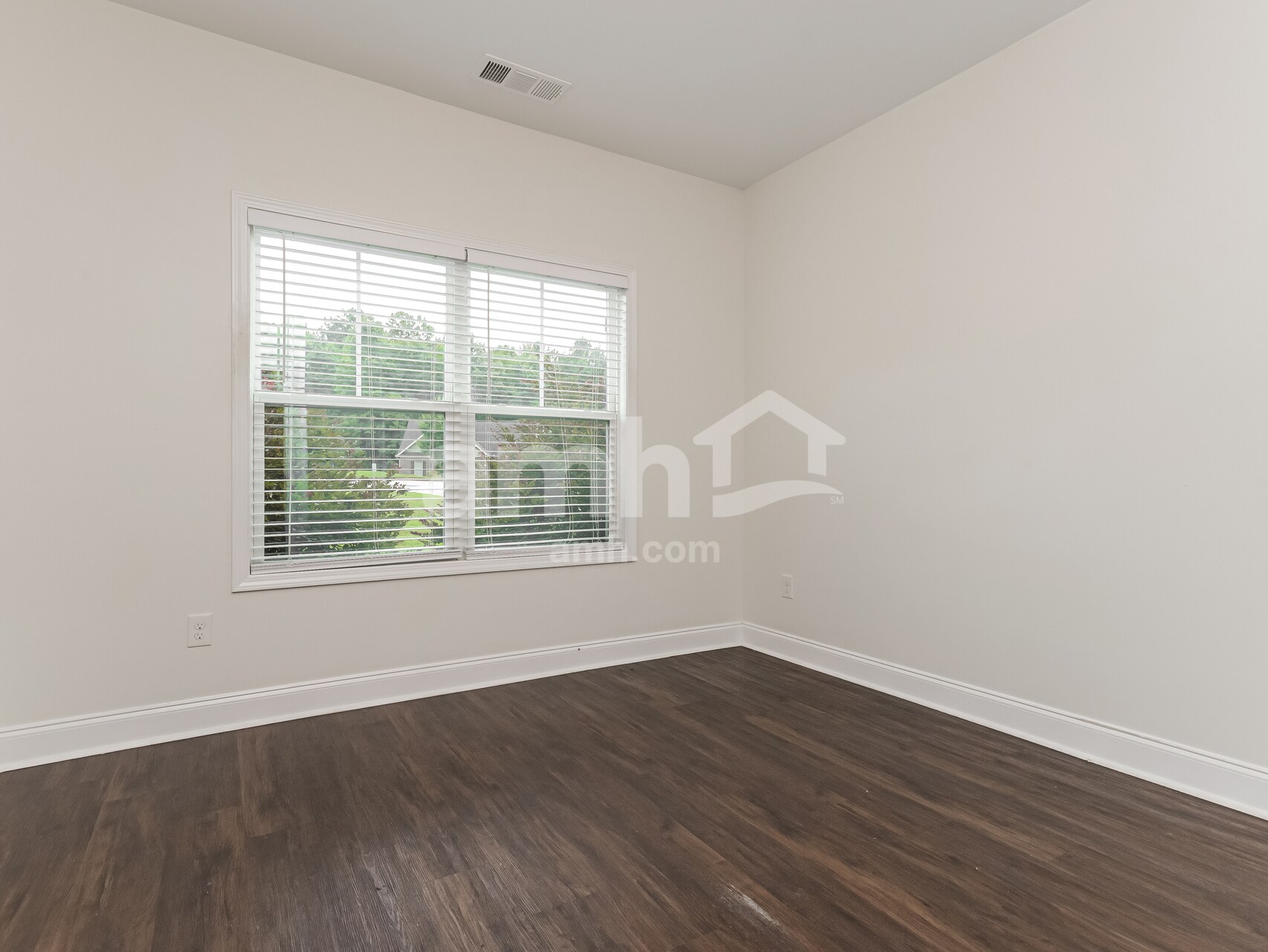 Building Photo - 121 Coulter Woods Dr