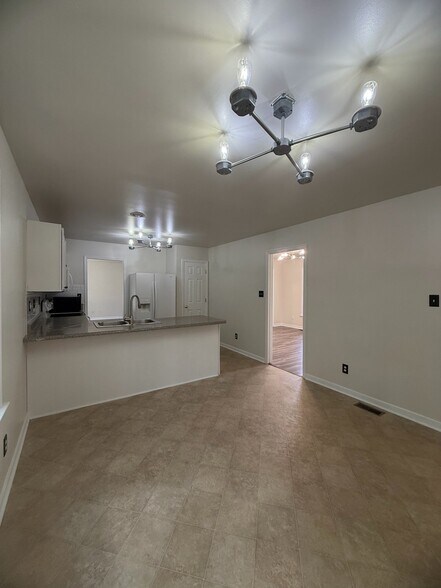 Building Photo - 11725 Walnut Wood Ct