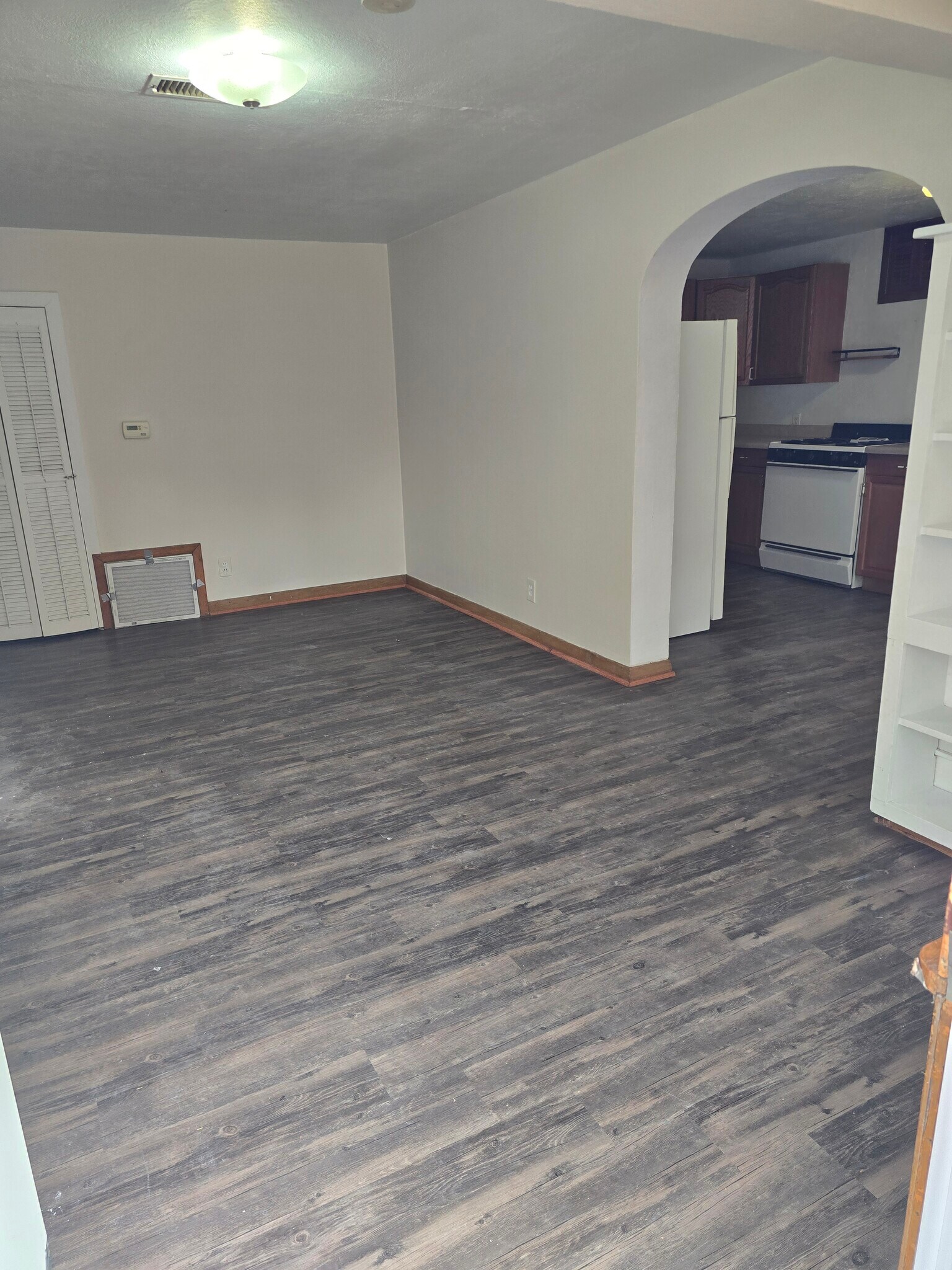 Building Photo - 705 28th St