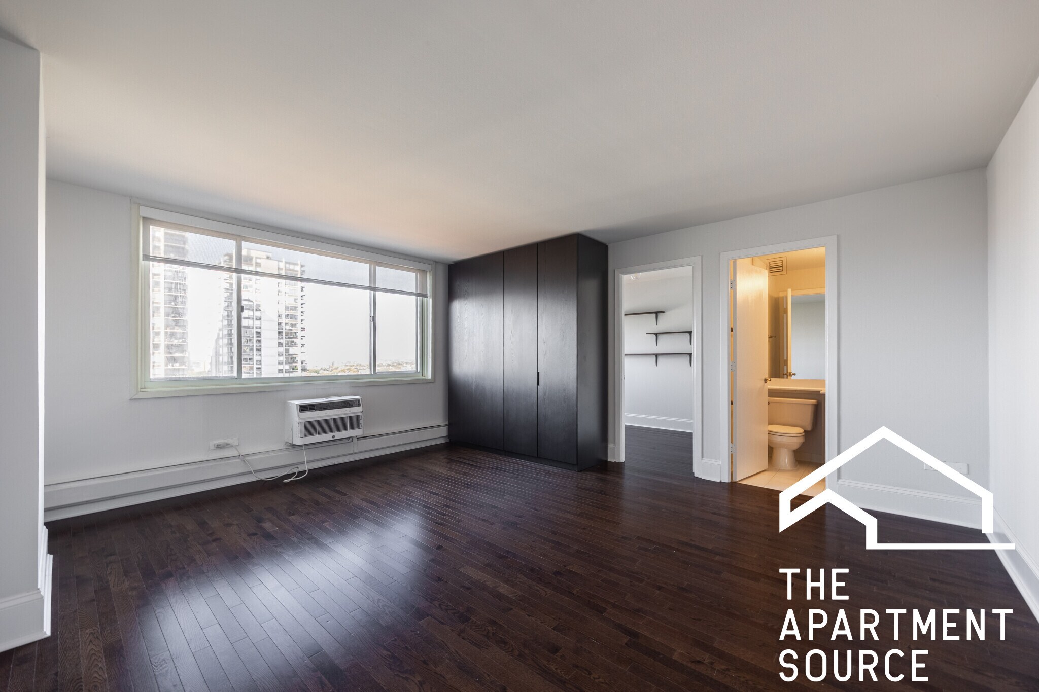 Building Photo - 1337 N Dearborn St