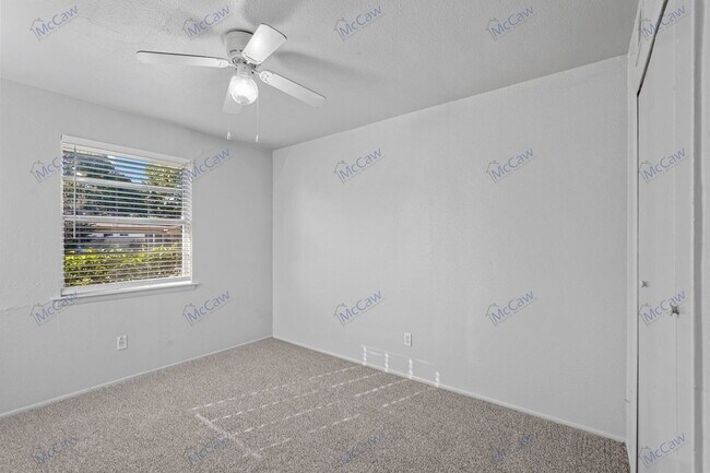 Building Photo - 3204 Caribbean Dr