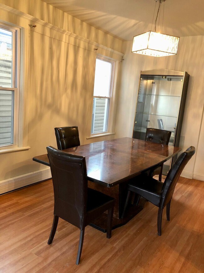 Building Photo - 172 Virginia Ave