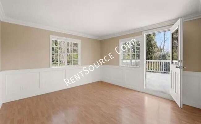 Building Photo - 25562 Avenida Frasca