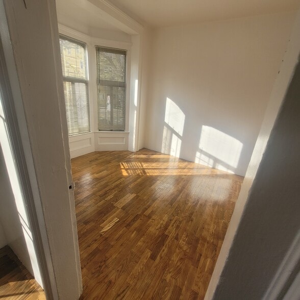 Building Photo - 914 Martin Luther King Jr Way