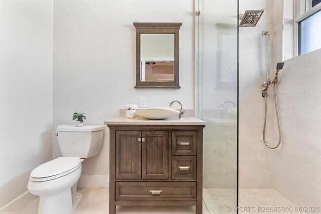 Building Photo - 15611 Milan Ct