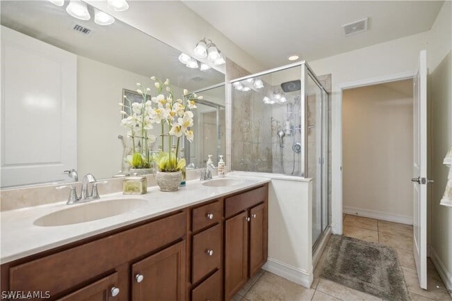 Building Photo - 9441 Sardinia Way