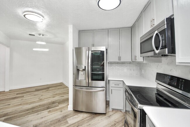 Building Photo - 11627 Bowlan Ln