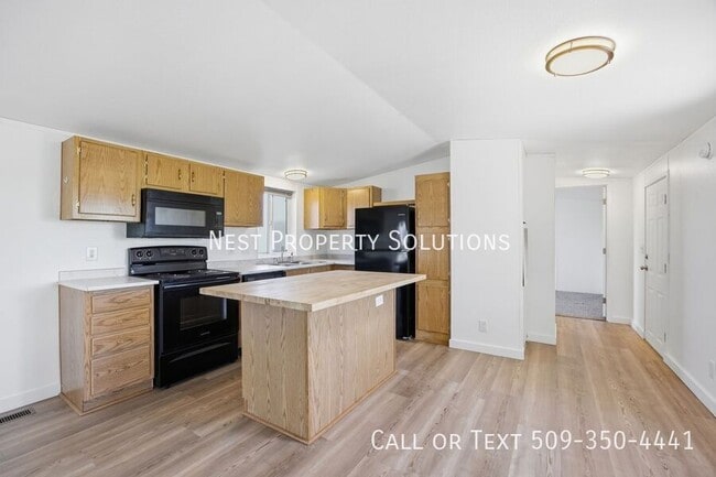 Building Photo - 15824 WA-262