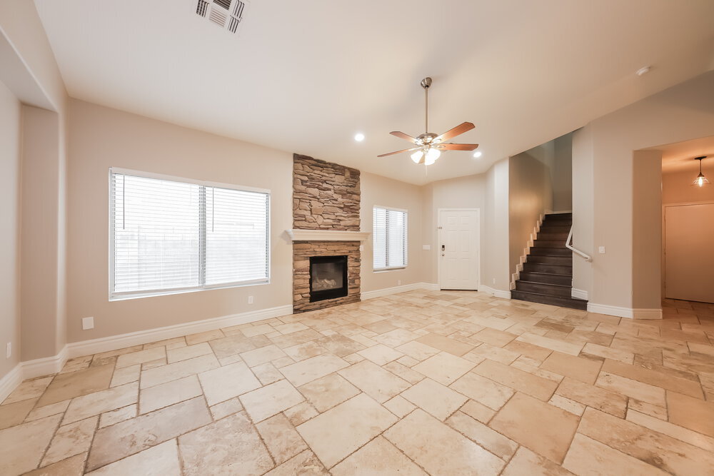 Building Photo - 4036 W Buckskin Trail