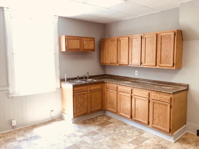 Building Photo - 1413 Wheeler St. Unit 1