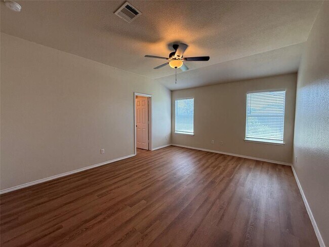 Building Photo - 228 Altamont St