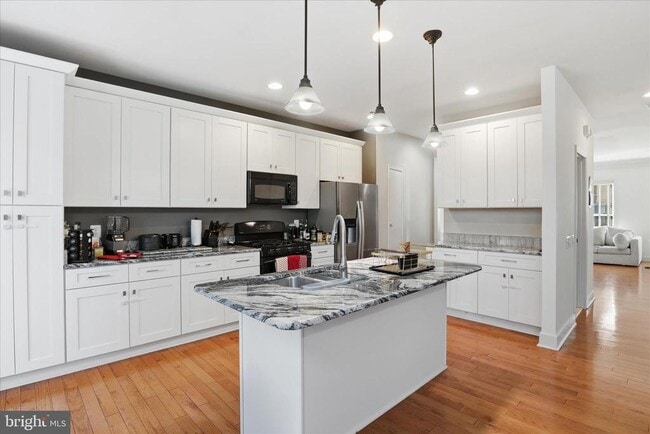 Building Photo - 9285 Laurel Ridge Crossing Rd