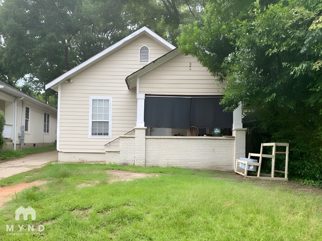 Building Photo - 1708 Evans Dr SW