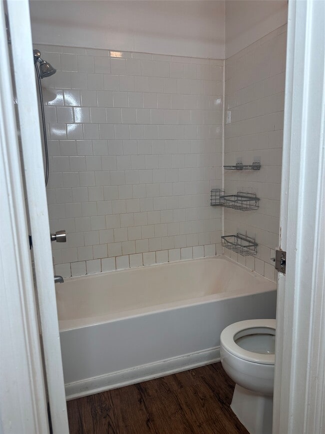 Building Photo - 1413 Bonanza Rd