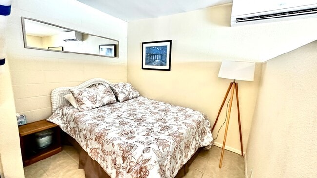 Building Photo - South Oceanside-Oceanfront Studio! Unfurnished with AC