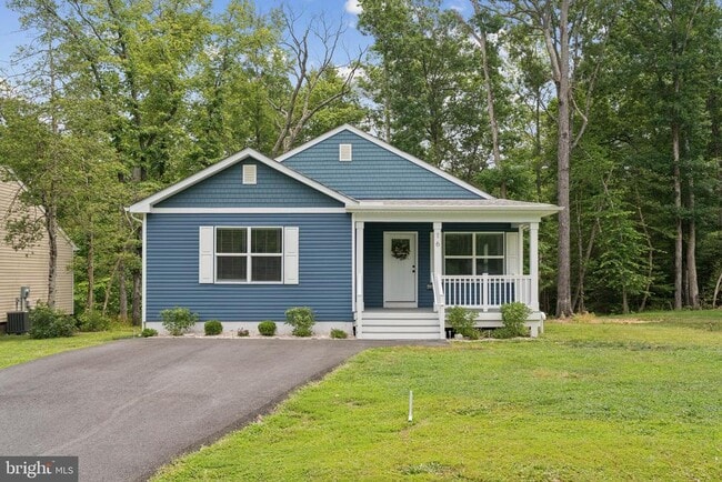 Building Photo - 16 Placid Rd