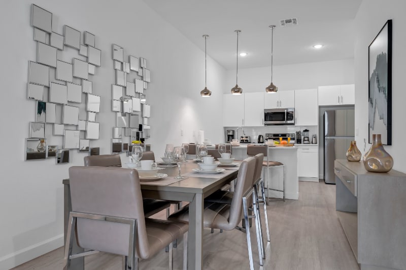 Building Photo - 649 Trikomo Dr