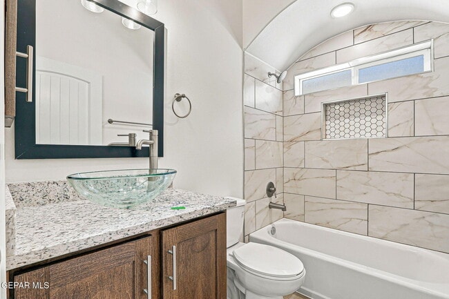 Building Photo - 15337 Promise Ct