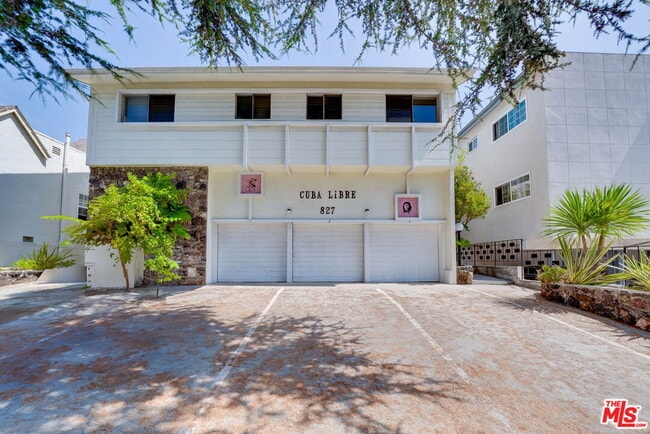 Primary Photo - 827 Lincoln Blvd