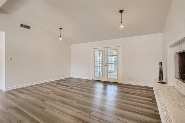Building Photo - 12506 Tomanet Trail