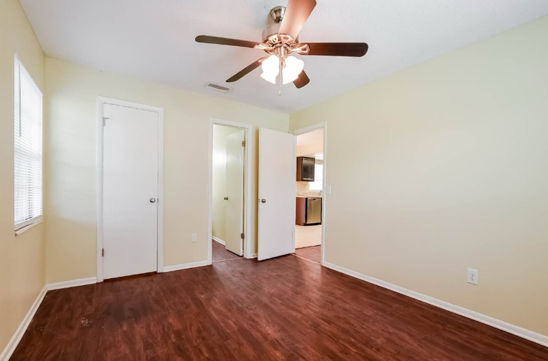 Building Photo - 521 Sunrise Dr
