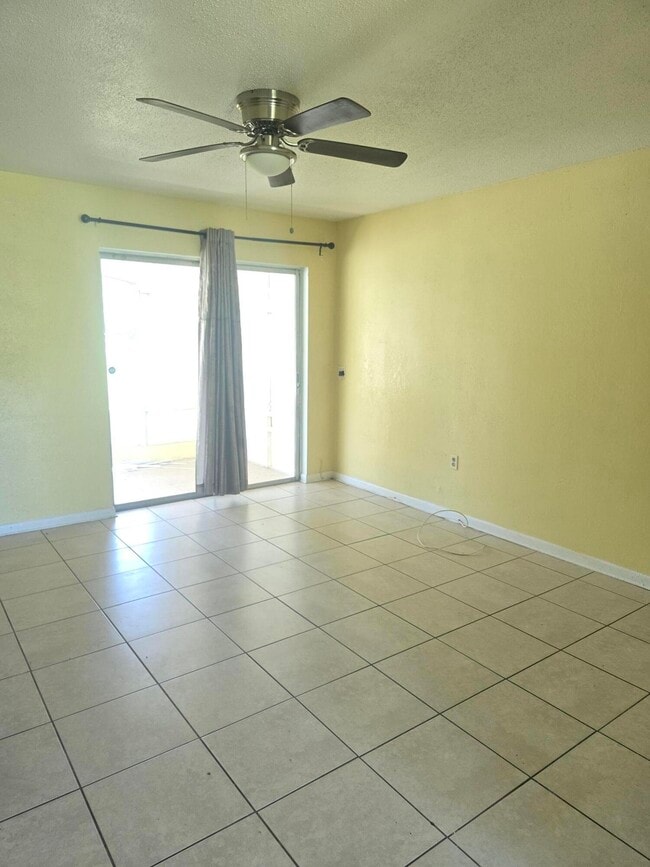 Building Photo - 3751 NW 36th St