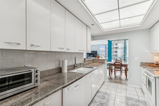 Building Photo - 1520 Gulf Blvd