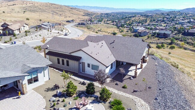 Building Photo - Stunning 3 Bed, 2.5 Bath Prescott Home wit...