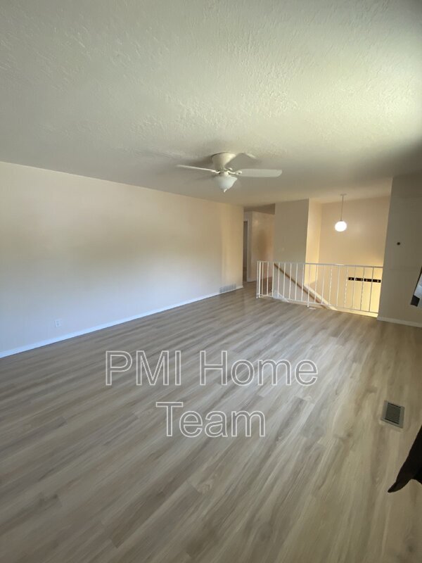 Building Photo - 1183 N 200 E