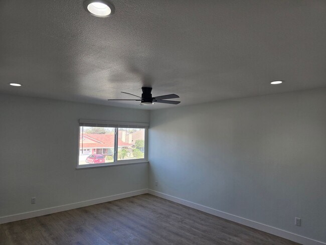 Building Photo - Fully Remodeled 4-Bedroom, 3-Bath Rental H...