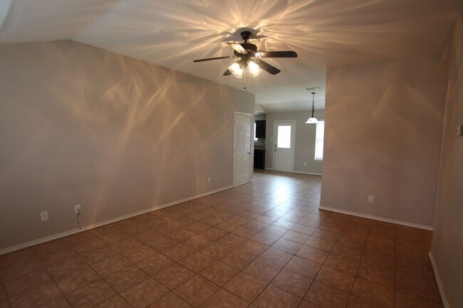Building Photo - 18065 Loring Ln
