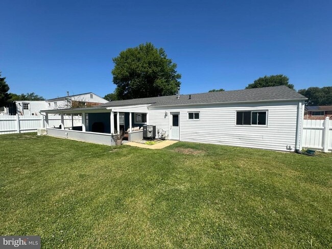 Building Photo - 10411 Farrar Ave