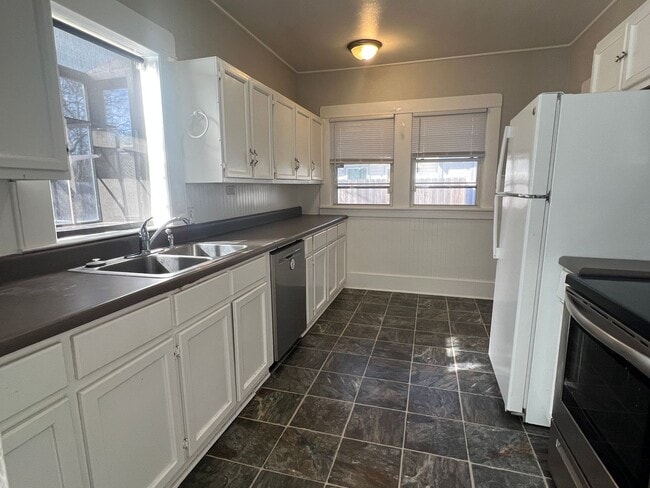 Building Photo - Bungalow Home in Central Waco