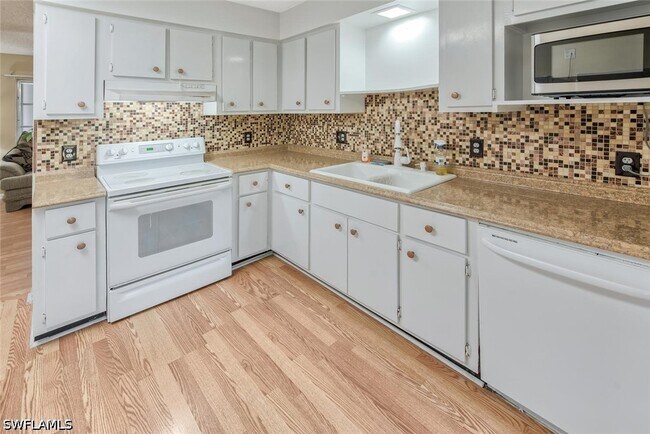 Building Photo - 42 4th St