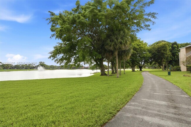 Building Photo - 15330 SW 106th Terrace
