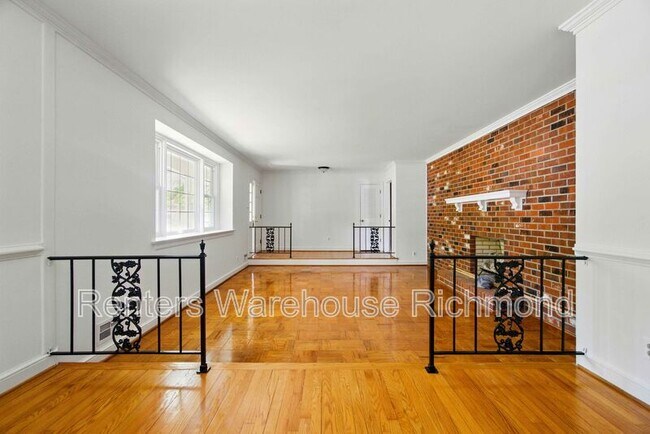 Building Photo - 4817 Stornoway Dr