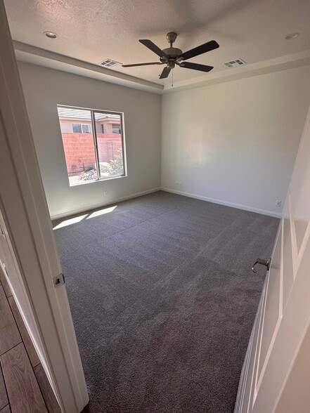 Building Photo - 2677 E Palm Cove Ave