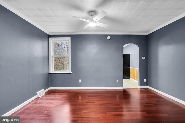 Building Photo - 916 Jersey Ave