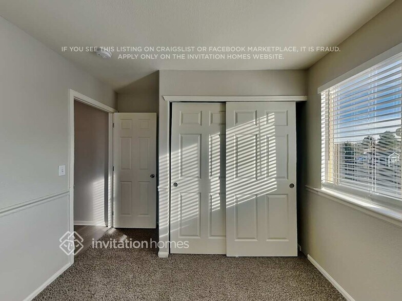 Building Photo - 6396 Millbridge Ave