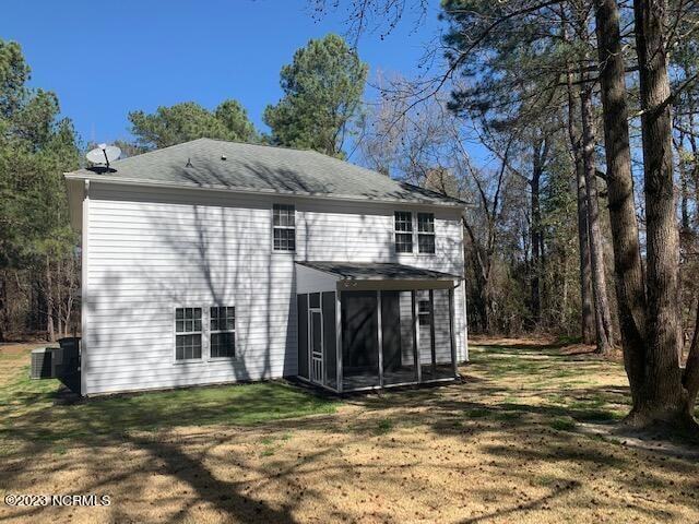 Building Photo - 862 Blue Bird Dr