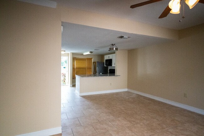 Building Photo - 1088 Jeffery St