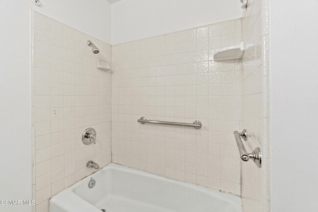 Building Photo - 3341 Porter Ln