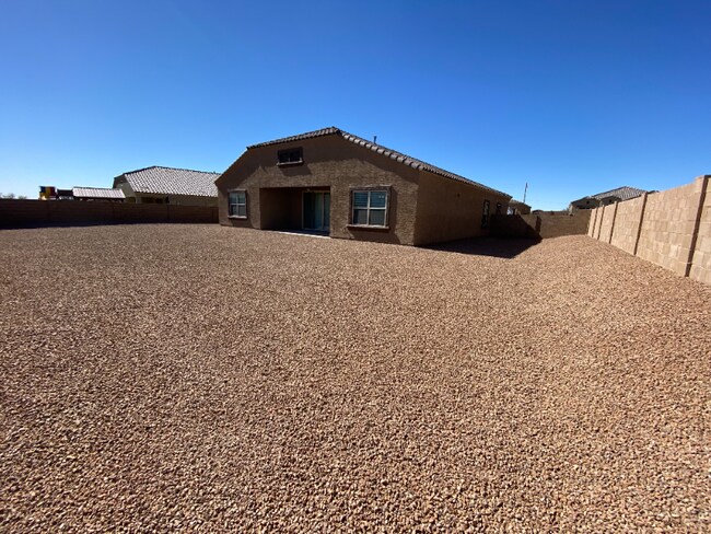 Building Photo - 12312 N Miller Canyon Ct